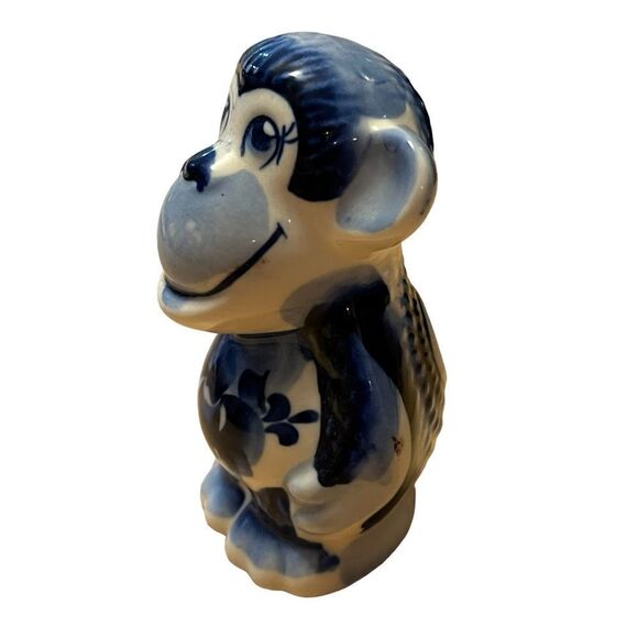 Vintage Russian Gzhel Monkey Figurine Сhinese Horoscope Porcelain MONKEY #0128 - Picture 2 of 6
